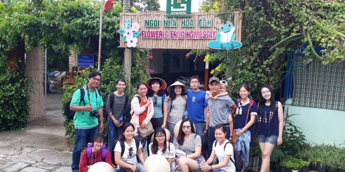 Homestay ngôi nhà hoa và ếch